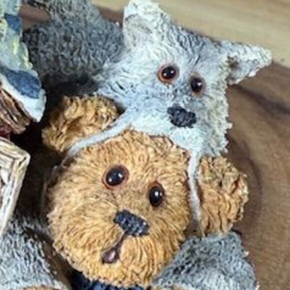 Vintage Boyds Bears Huff P. Wolf with Bacon, Porkchop & Hamlet Classic Bearytale - Picture 2 of 13